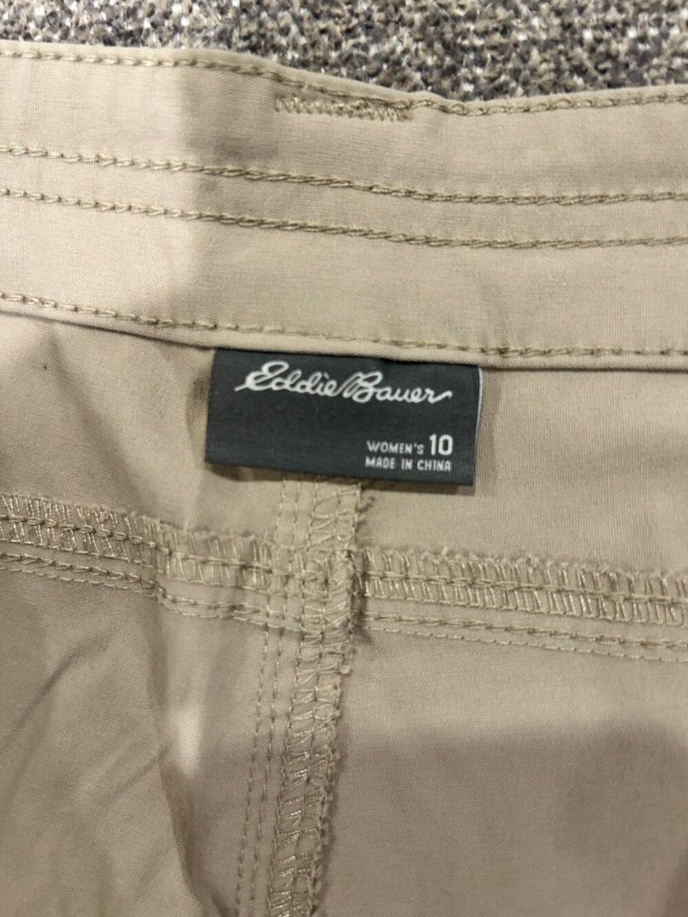 Women's Eddie Bauer Cargo Shorts, Size 10 - Picture 4 of 9